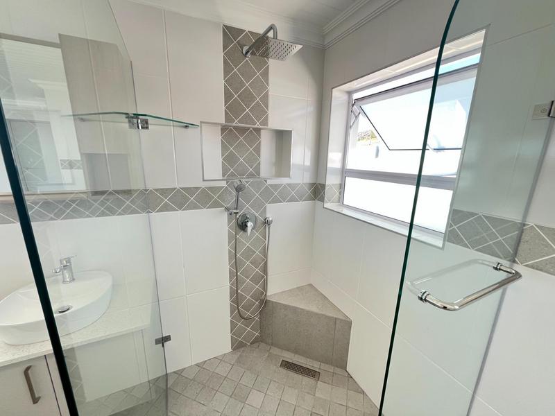 4 Bedroom Property for Sale in Da Gama Bay Western Cape